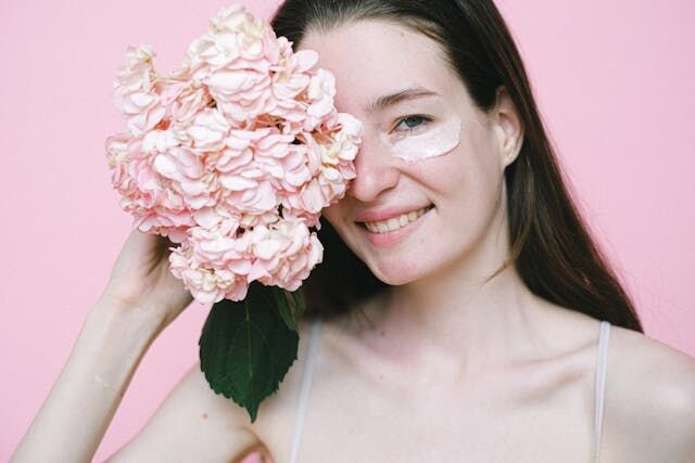 The Power of a Perfect Smile: Cosmetic Dentistry's Role in Boosting Self-Confidence
